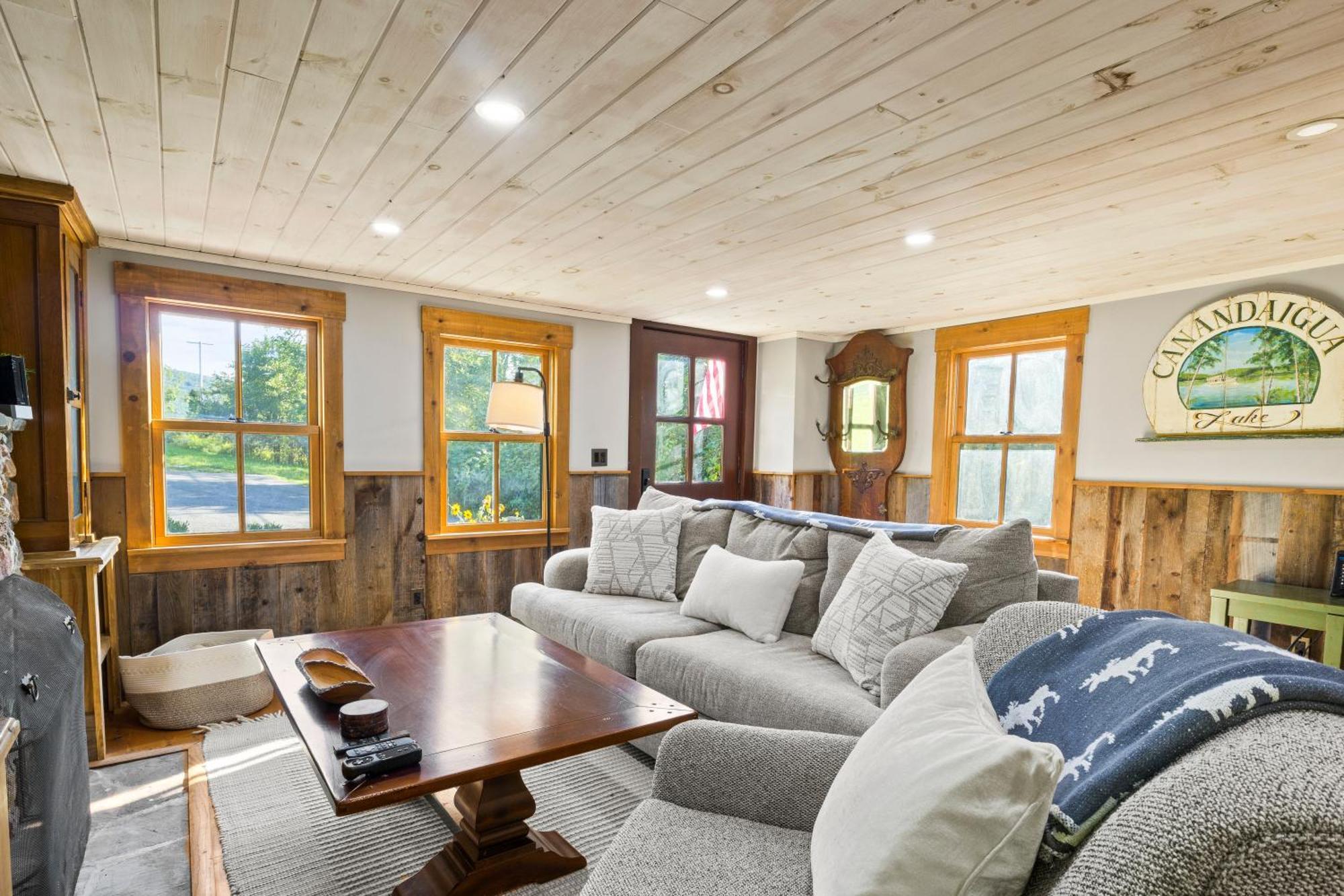 Cozy Two Bedroom Home On Canandaigua Lake Rushville Dış mekan fotoğraf